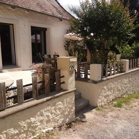 Charming Little Perigourdine House Дом отдыха